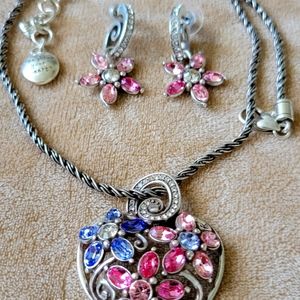Beautiful Brighton Heart Necklace with Flower Earrings